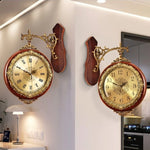 horloge murale or marron ornements floraux chiffres romains classique fixations salon chambre vintage quartz