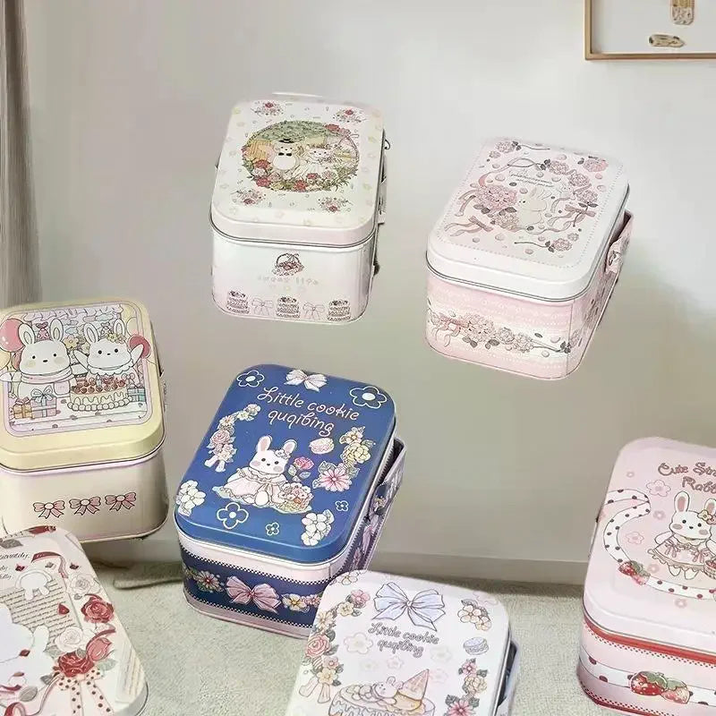 boîte biscuits blanc rose bleu vintage lapins mignons fleurs rubans anniversaire fête portable