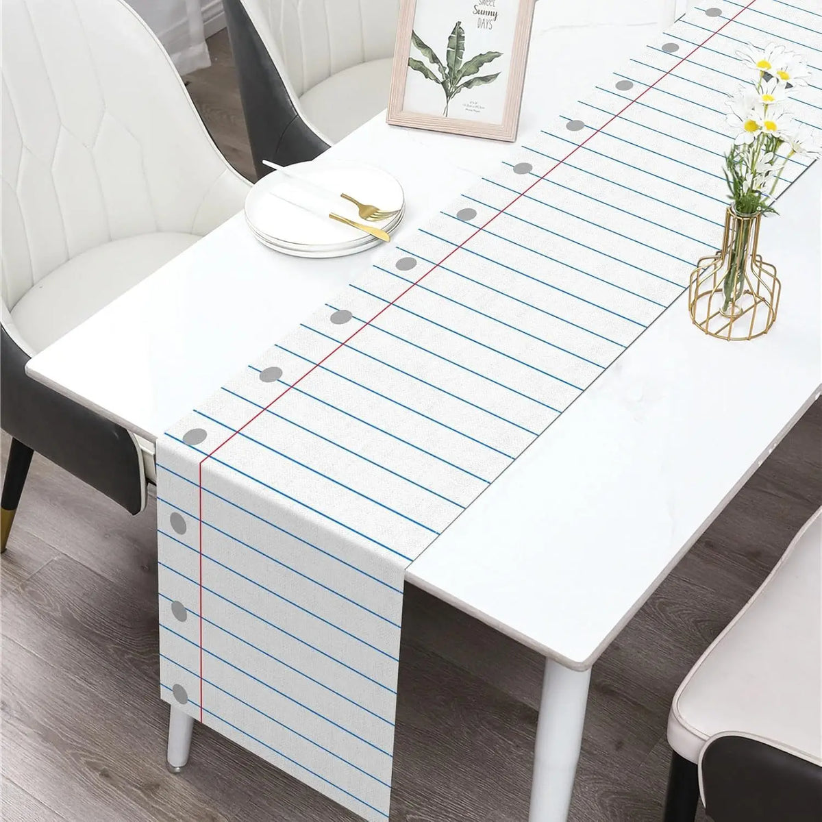 nappe lin blanc bleu rouge motif papier ligné trou perforé décoration maison originale ludique