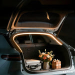 ruban lumineux flexible adhésif blanc moderne coffre arrière voiture led ambiance éclairage intérieur auto