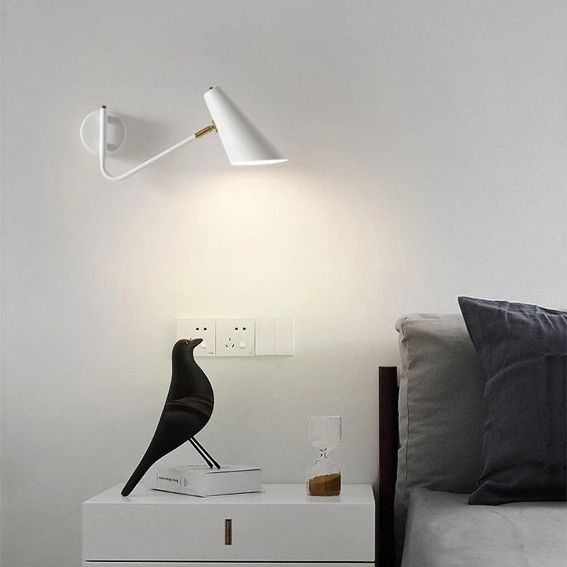 lampe murale moderne blanche dorée conique éclairage chambre salon entrée étude