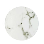 Plaque ronde en marbre blanc veiné gris, élégante et épurée.