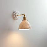 lampe murale classique blanc doré rayures verticales douille vis fixée ampoule câble moderne chambre