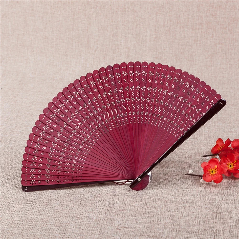 éventail pliant vintage bambou fleurs blanches tassel noir bordeaux bleu marine classique