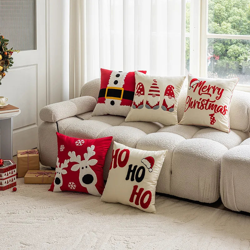 housses coussins brodées noël rennes neige opaques nordique rouge blanc gris festive