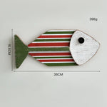 décoration murale poissons bois couleurs vives artisanal thème océan vintage