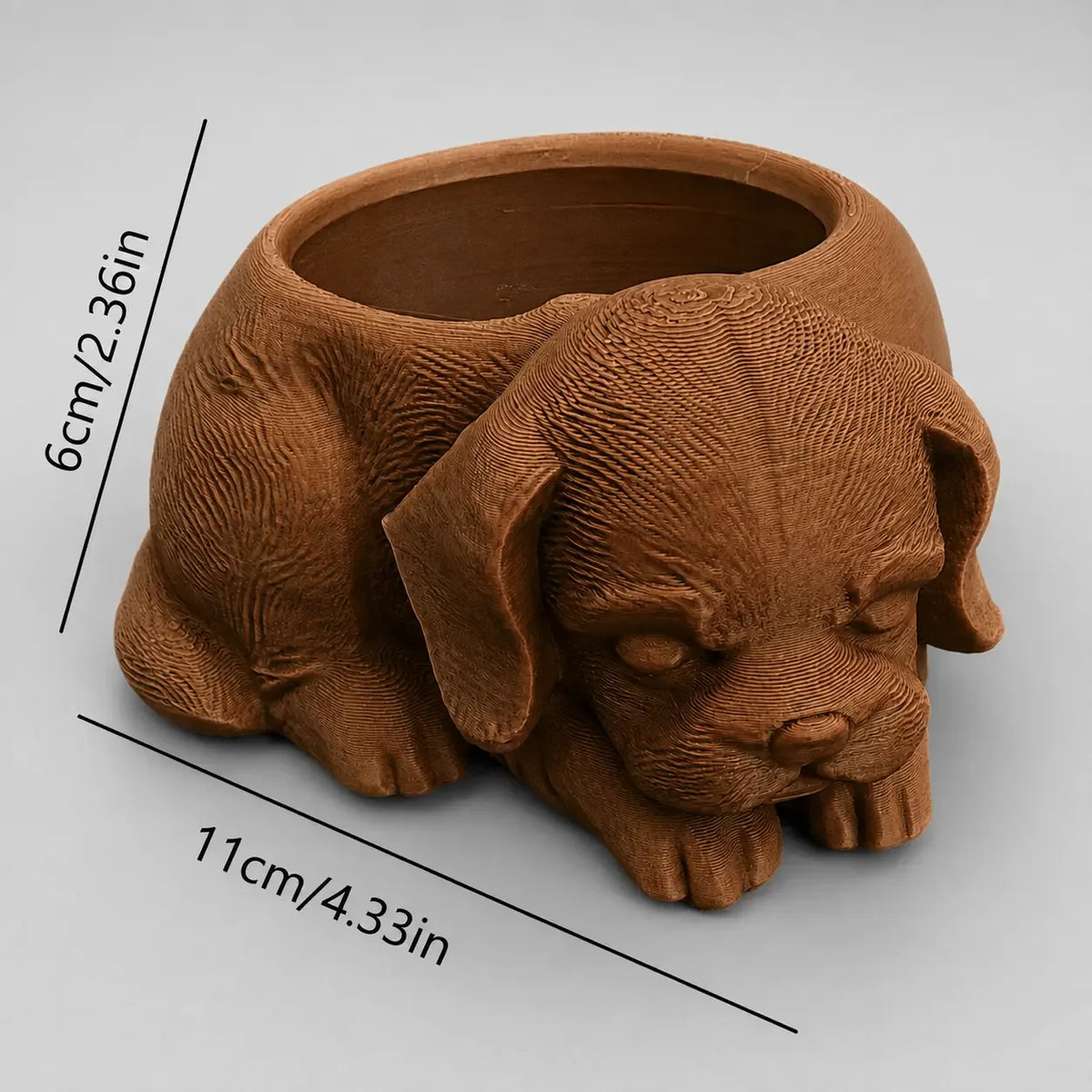 cache pot forme chien dormant texture fourrure couleur marron blanc beige réaliste