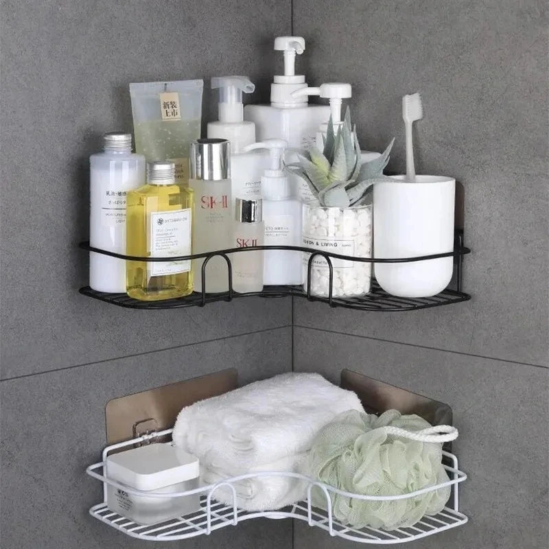 étagère salle bain moderne fer noir blanche grille métallique adhésive cosmétique rangement angle mur