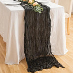 nappe runner texturée plissée semi transparente rouge foncé violet beige blanc cassé événementiel mariage