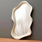 miroir mural moderne rose blanc forme organique ondulée fixe mur transparent decoration ludique