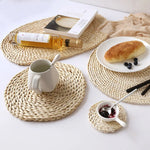 tapis table tissé main rustique couleur beige clair matériau cuir maïs artisanal diamètre 20cm