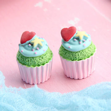 décoration noël saint valentin mariage anniversaire mini cupcakes résine coloré cœur fraise artificielle
