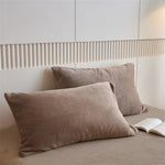 taies d'oreiller velours polyester bleu marine zip doré contemporain maison simple