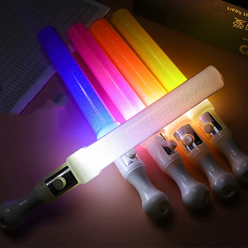 bâtons lumineux multicolores clignotants accessoires décoration mariage anniversaire fêtes poignée contrôlable