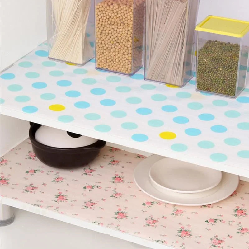 papier protection armoire adhésif imperméable antidérapant moderne décoration points colorés motifs floraux rouleau blanc