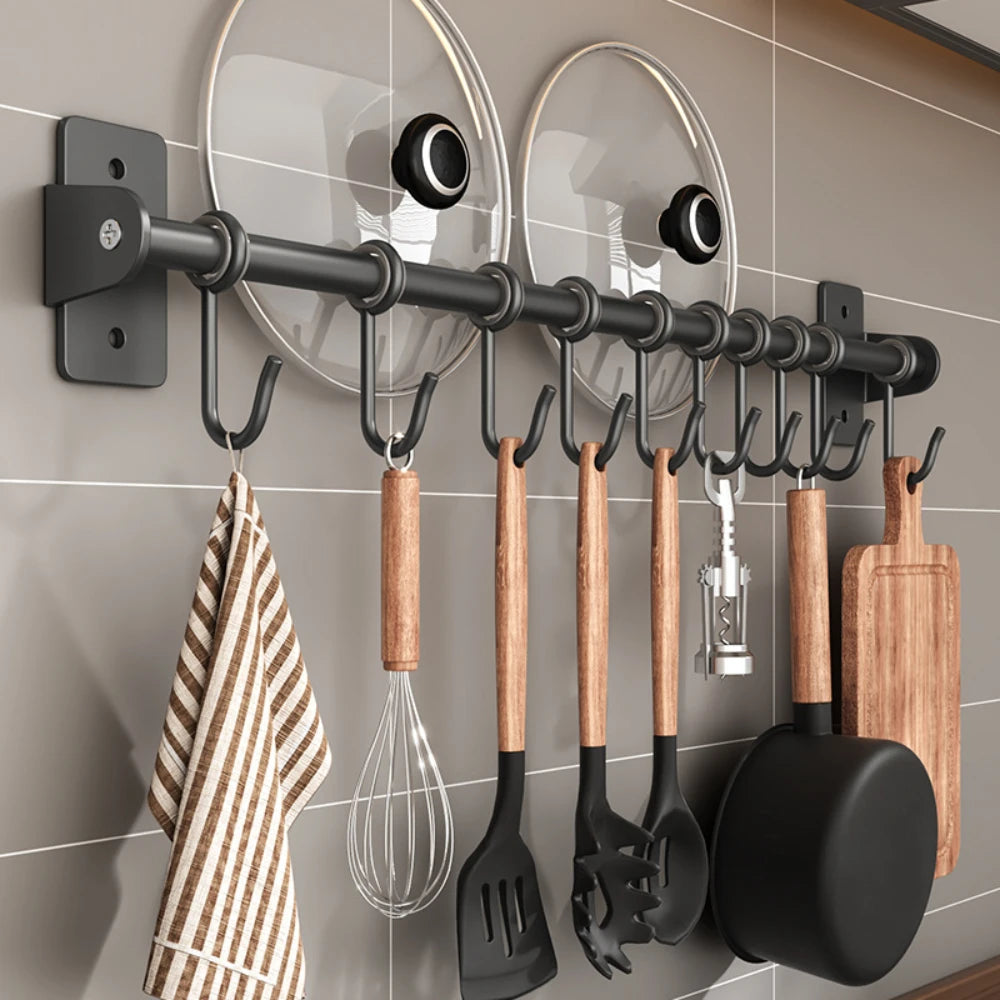 support mural noir acier inoxydable couteaux spatule poêle planche découper moderne vis fixés cuisine