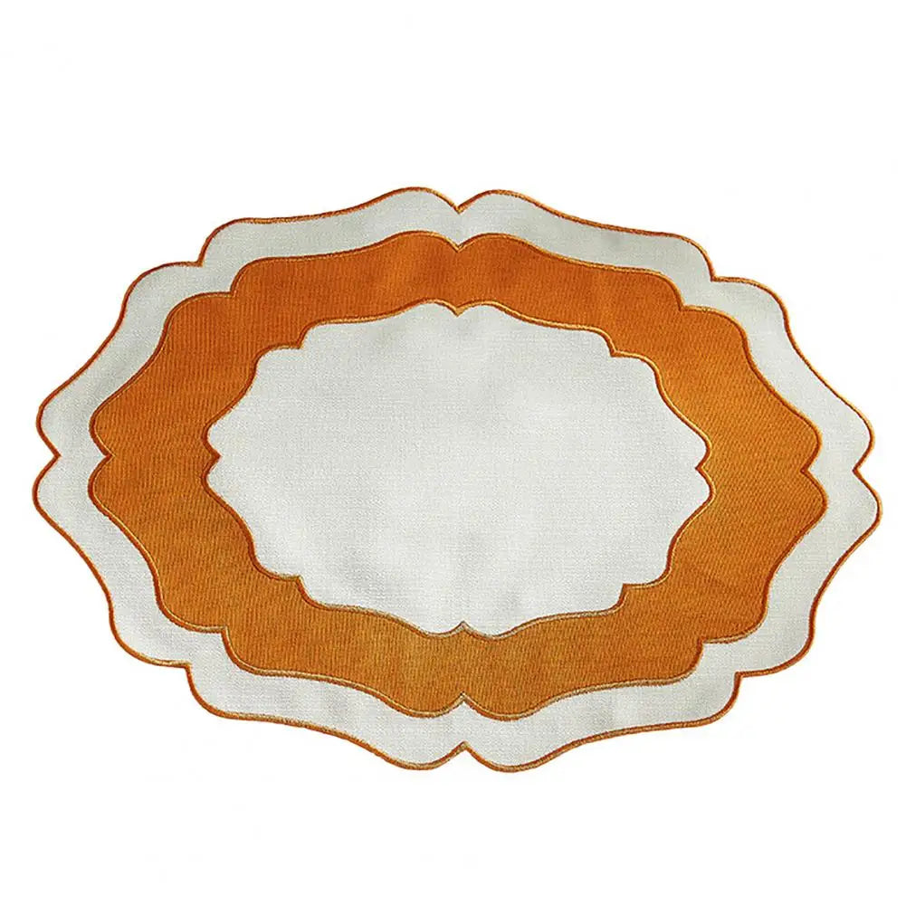 set table vert rustique motifs concentriques bords ondulés infroissable respectueux environnement