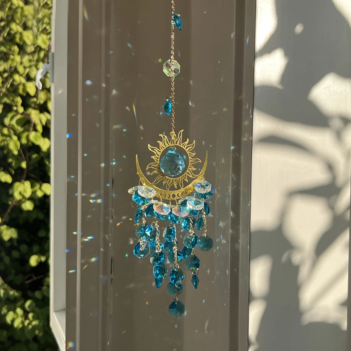 décoration murale or soleil lune artisanal bohème crochets chaines semi transparentes