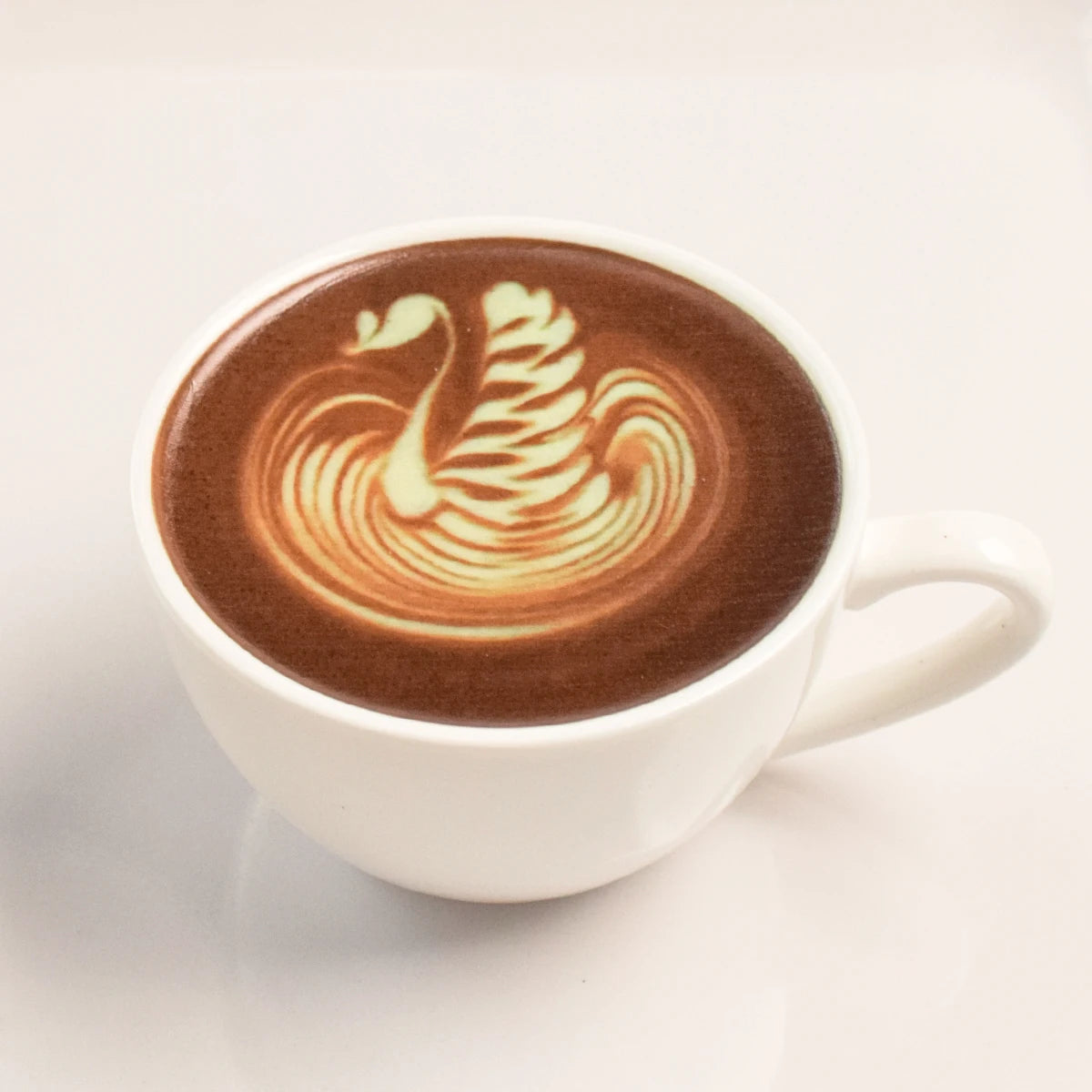 tasses blancs motifs latte art cœur feuille moderne soucoupe anniversaireDecoration deco patisserie