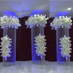 colonne décorative moderne élégante dorée blanche fleurs artificielles mariage décoration scène intérieure
