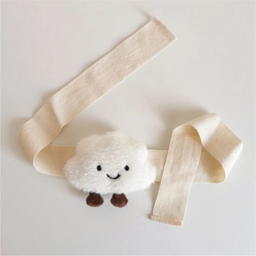 accessoires fenetre peluche souriant nuages decoratifs chambre enfant blanc rose bleu opaques