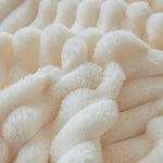couverture polaire rayures horizontales beige moderne fixations rubans hiver maison qualité catégorie respirante