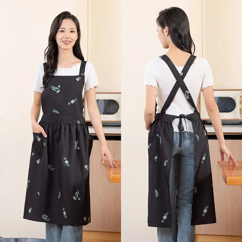 tablier cuisine noir fleurs blanches coton polyester plissé croisé dos poches classique imperméable
