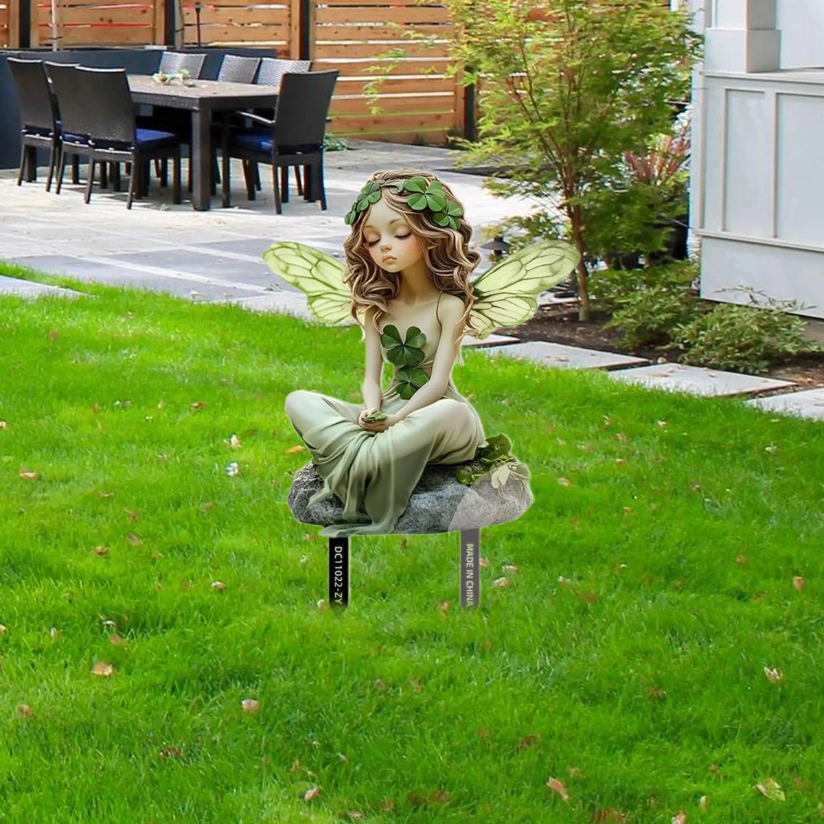 statue fée pierre détails floraux vert beige gris artisanale réaliste jardin extérieur