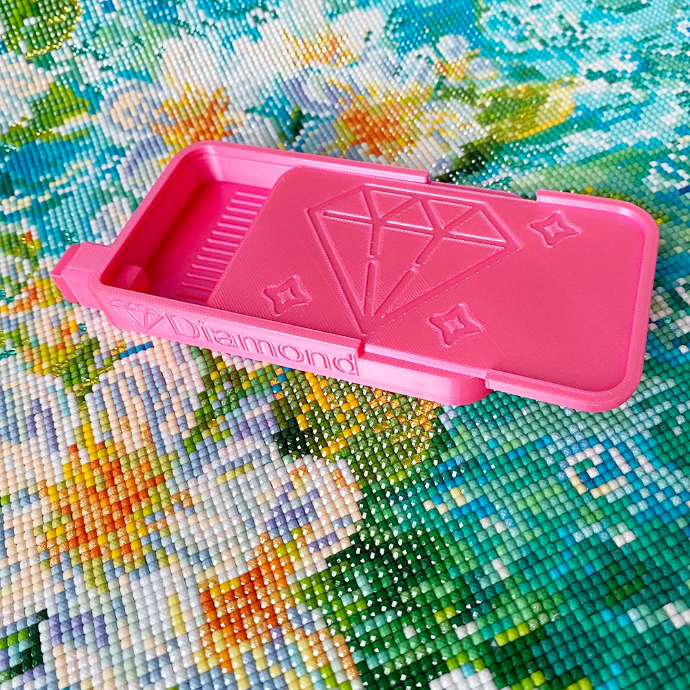 plateau broderie diamant moderne bleu violet rose jaune vert multicolore texture lisse geometrique pratique