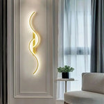 Luminaire décoratif LED moderne pour salon avec abat-jour coloré