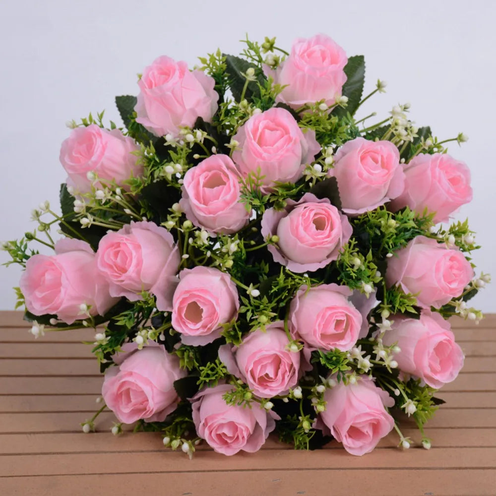 bouquet roses artificielles rouge orange bleu clair rose blanches intérieur décoration romantique classique anniversaire