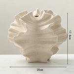 vase table céramique porcelaine blanc noir ondulé moderne organique fleuri chrysanthème calla pampa