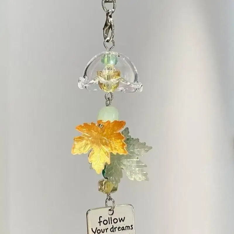boucles d'oreilles fleurs pompons peluche plaque métallique gravée chic romantique transparent vert bleu orange