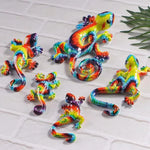 Sculpture résine lézard multicolore motifs abstraits art contemporain décoration murale crochets inclusion