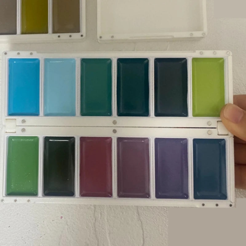 palette pliante peinture aquarelle portable plastique diverses couleurs artistique creatif translucide charnières