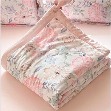 couvre lit moderne motif fleurs roses blanc doux coton léger chambre adulte décoration intérieure