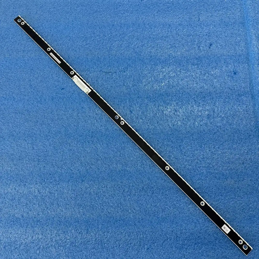 Ruban led noir diodes blanches mat moderne carte contrôle connecteurs eléctriques qr code