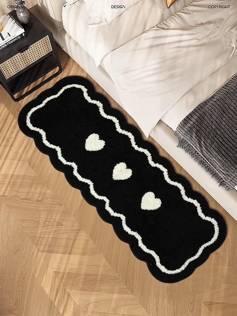 tapis sol moderne motif coeur noir blanc doux antidérapant chambre salon décoration maison