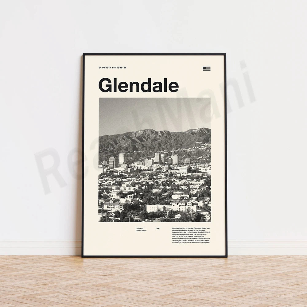 L'image présente une affiche promotionnelle de la ville de Glendale, dans le sud de la Californie, avec une vue panoramique de la ville et des montagnes environnantes.