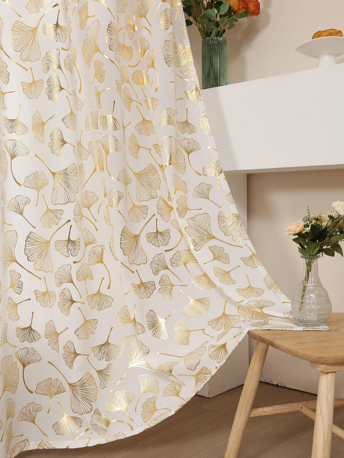 rideau semi transparent moderne feuilles dorées fond blanc salon chambre coucher