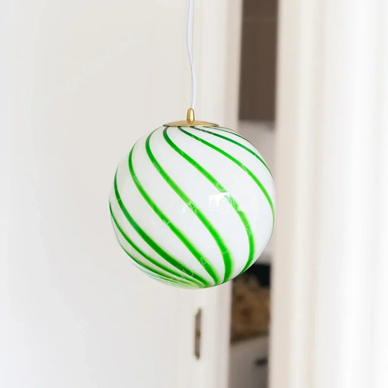 Suspension lumineuse moderne rayées horizontales blanc rouge verte pince dorée chambre salon étude
