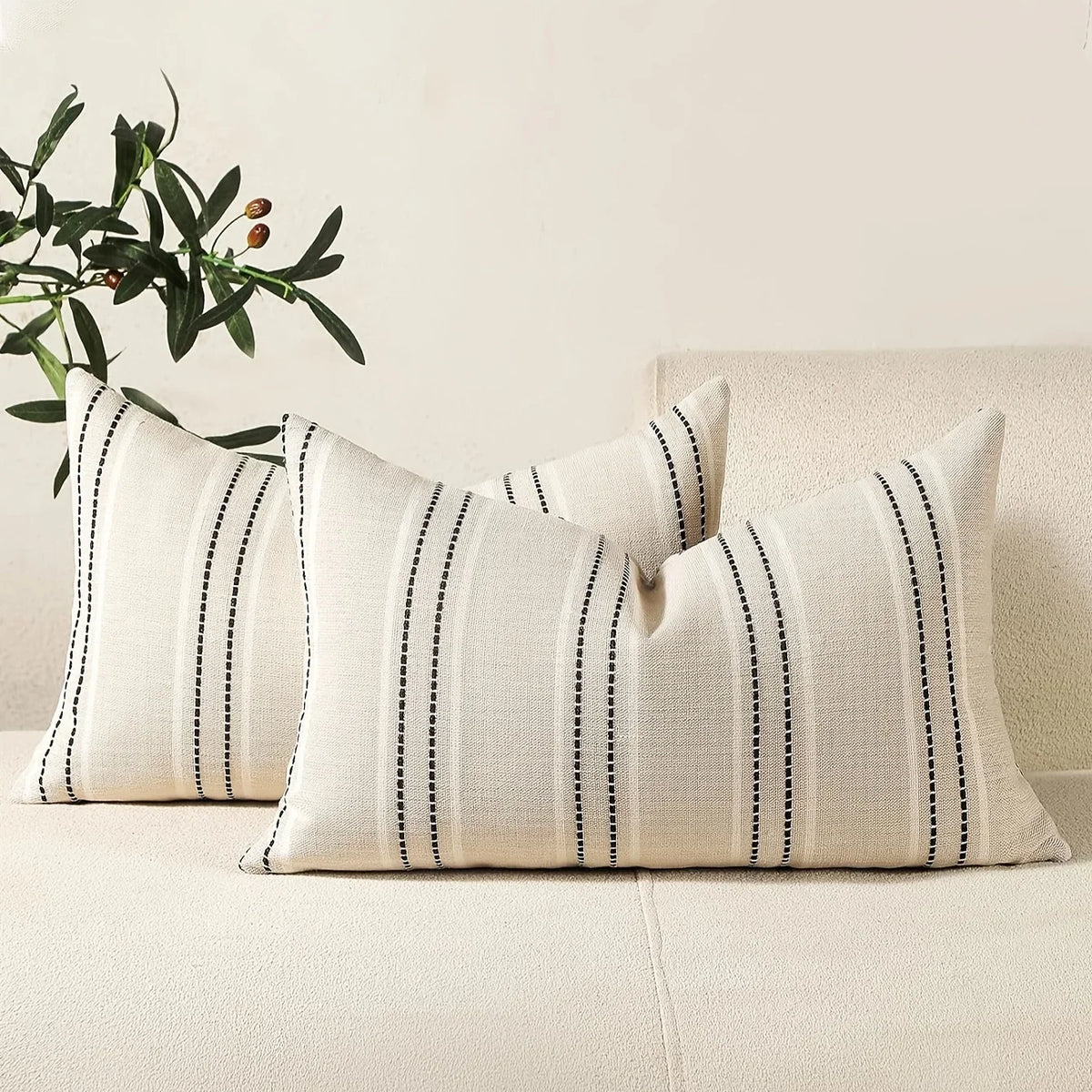coussins décoratifs bohémiens rayures verticales crème noir tissu minimaliste fermeture éclair salon chambre