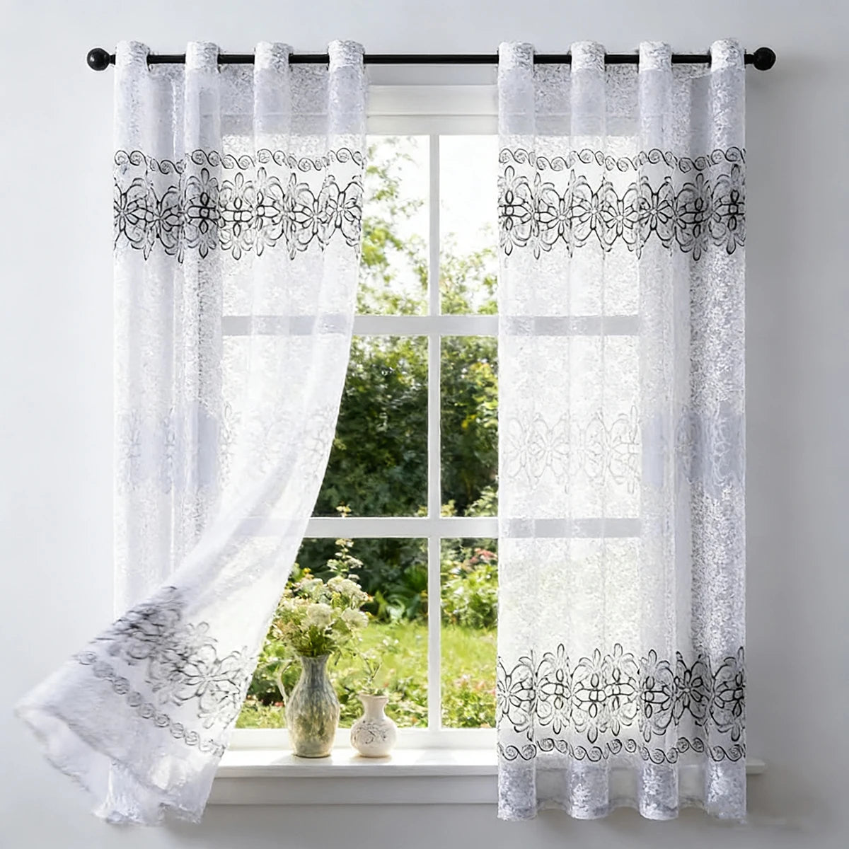 rideau blanc noir broderie florale transparent classique maison salon chambre decoration