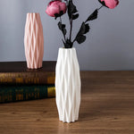 vase moderne blanc rose vert geometrique facettes minimaliste deco maison