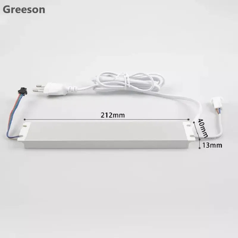 Transformateur LED antibuée installé sur un miroir moderne