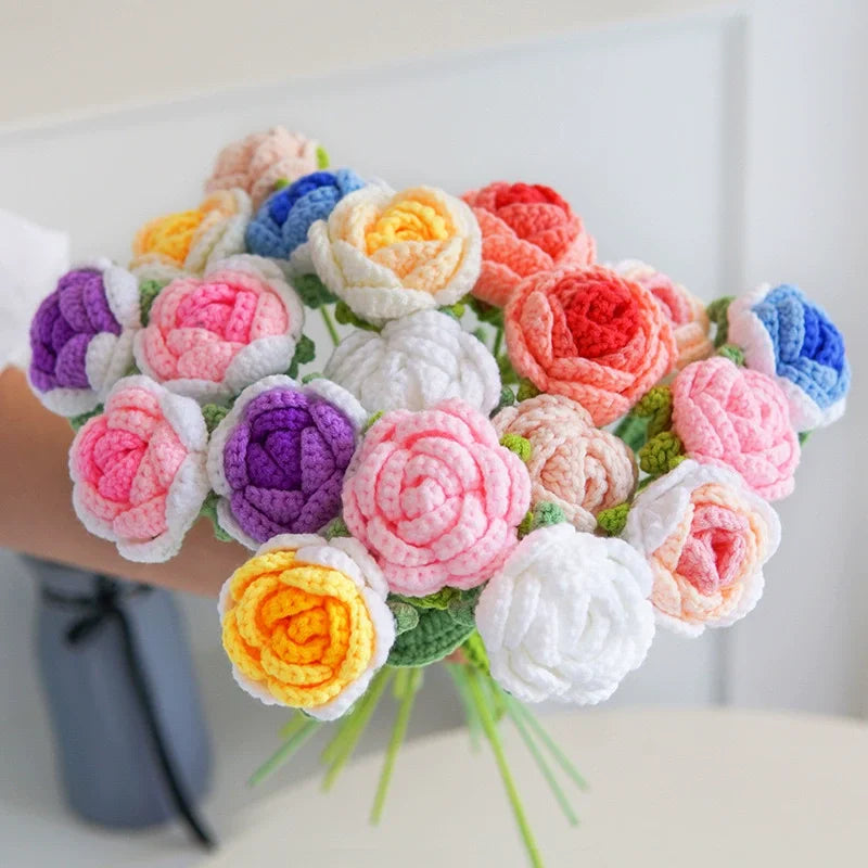 bouquet fleurs tricotées fait main roses artificielles décoration maison cadeau anniversaire mariage rustique
