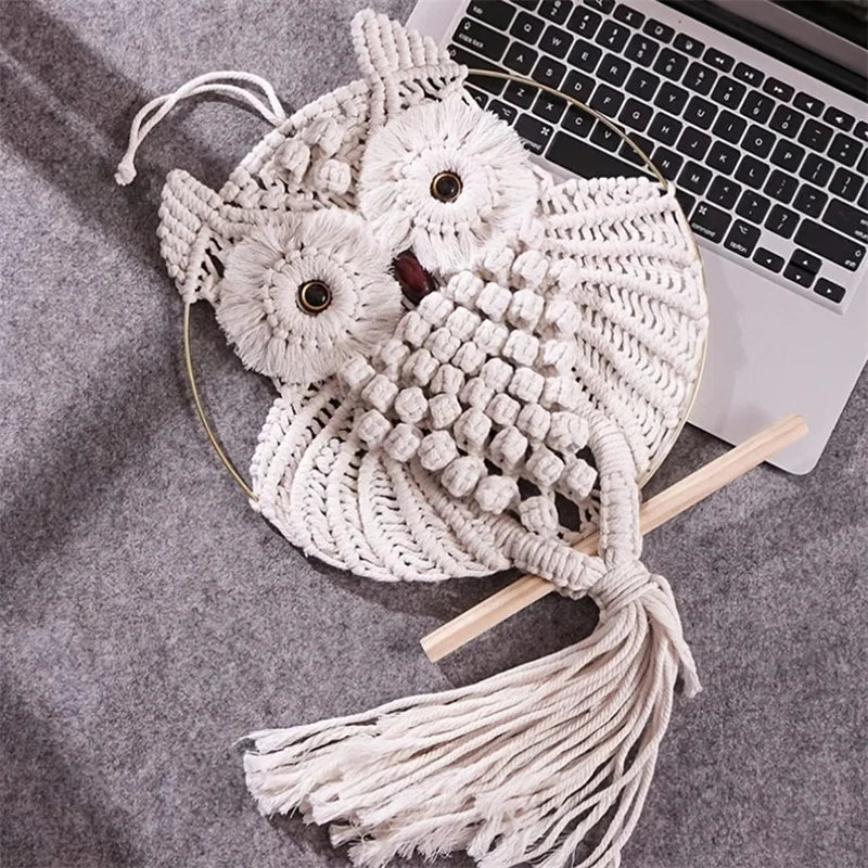 chouettes macramé blanc cassé motifs géométriques boho chic tapisserie murale tresses régulières