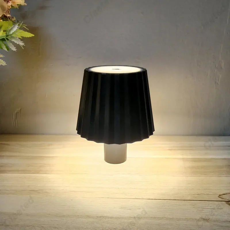 lampe table moderne bleu noir blanc rayures verticales abat jour base rechargeable led 5w