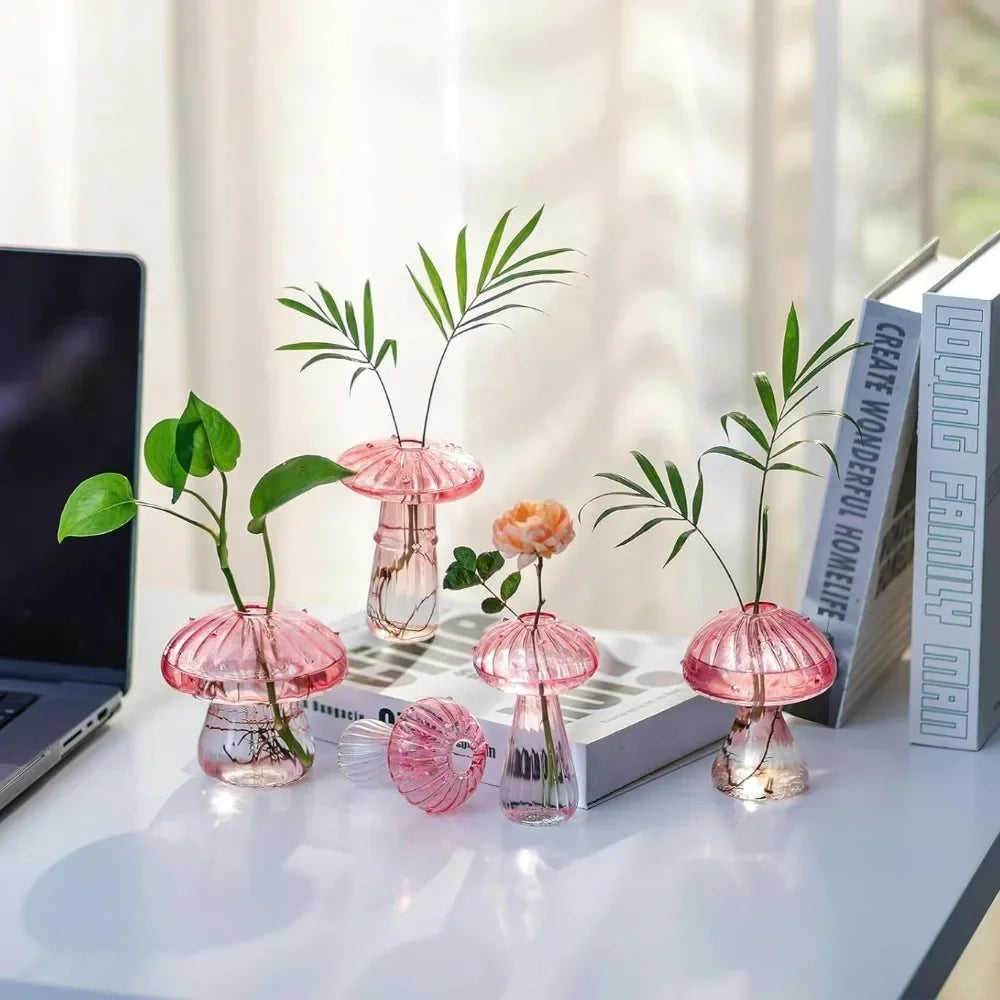 vases champignons rose moderne rayures verticales transparents décoration intérieure minimaliste