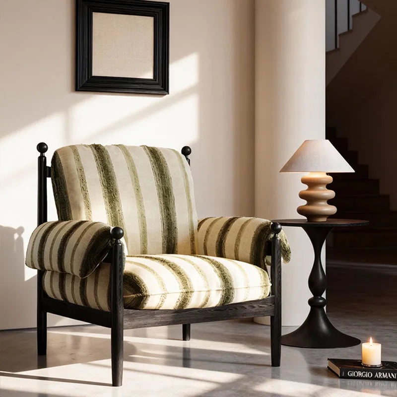 fauteuil classique marron rayures horizontales coussin sofa bois minimaliste moderne salon